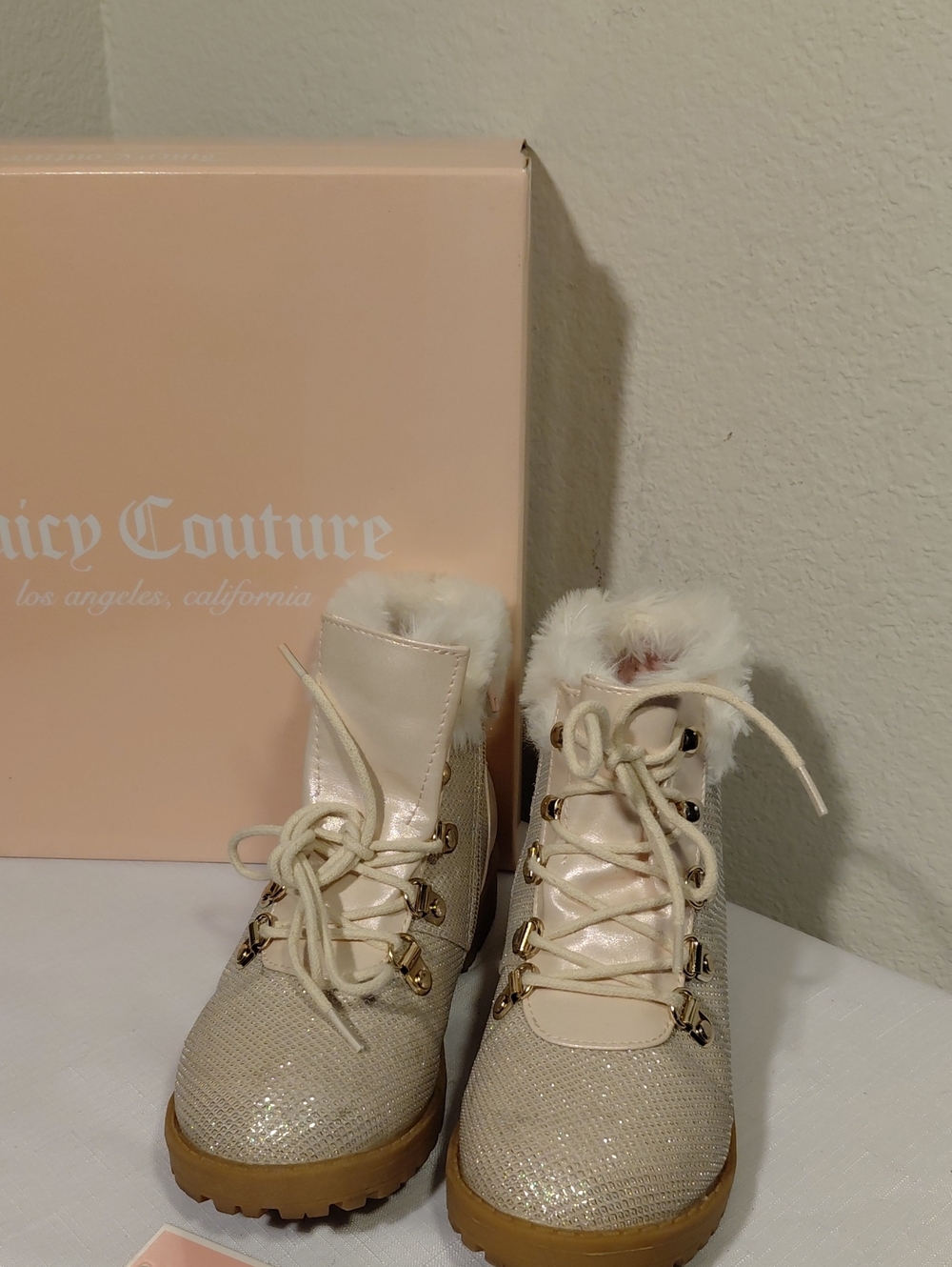 Juicy Couture Sparkle Pale Pink Boots